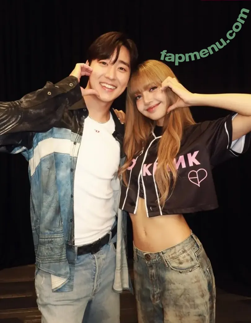 Lisa Blackpink nude photo #2537 (Lisa Blackpink)