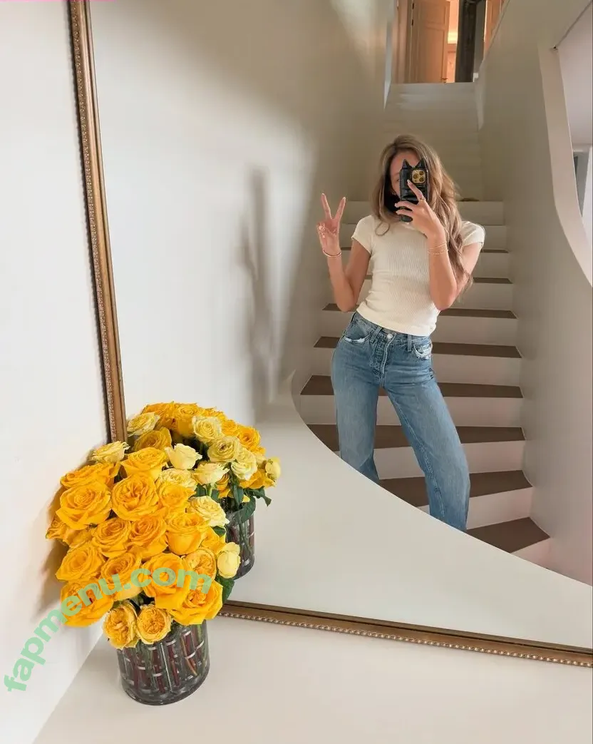 Lisa Blackpink nude photo #2554 (Lisa Blackpink)