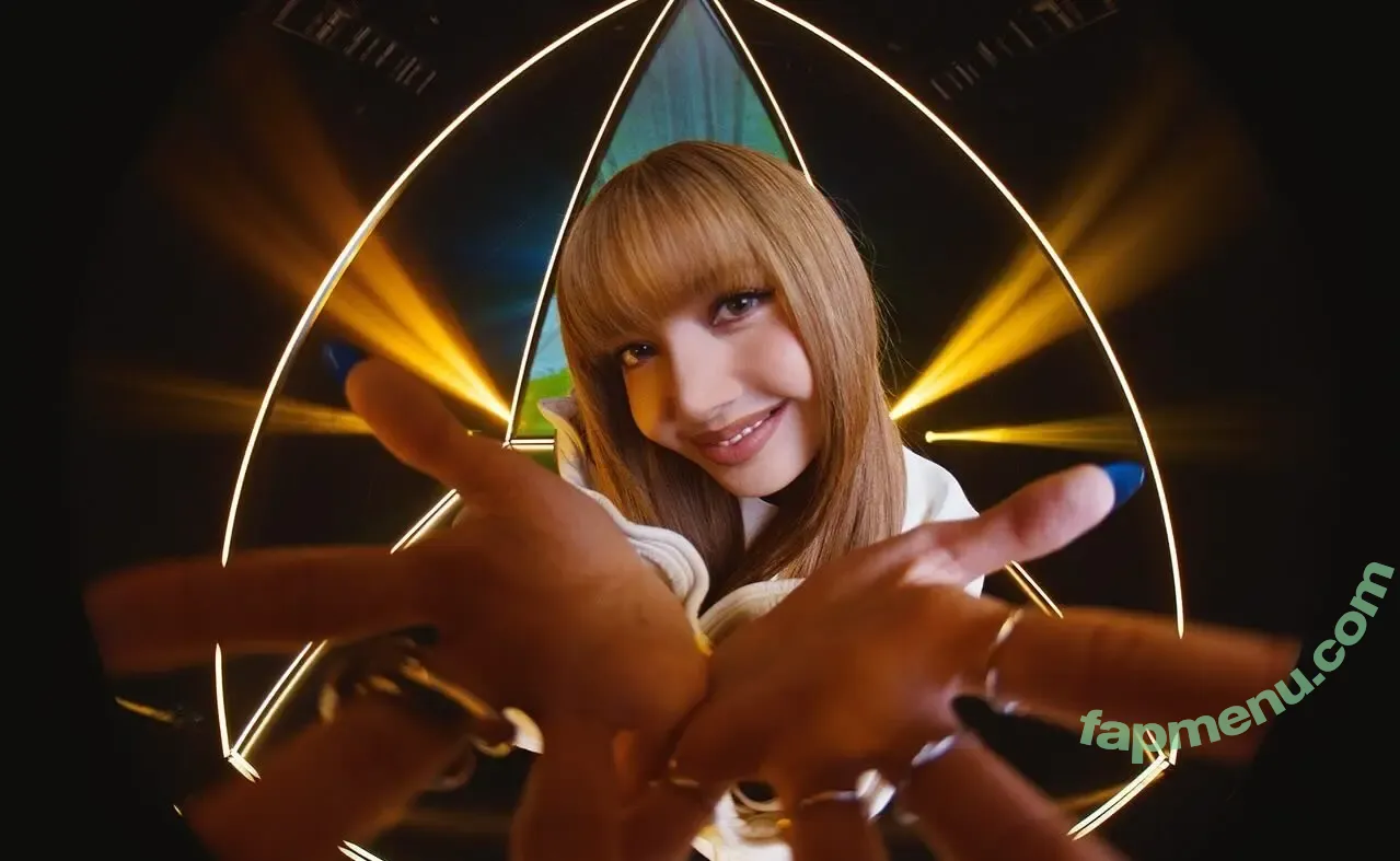 Lisa Blackpink nude photo #2578 (Lisa Blackpink)