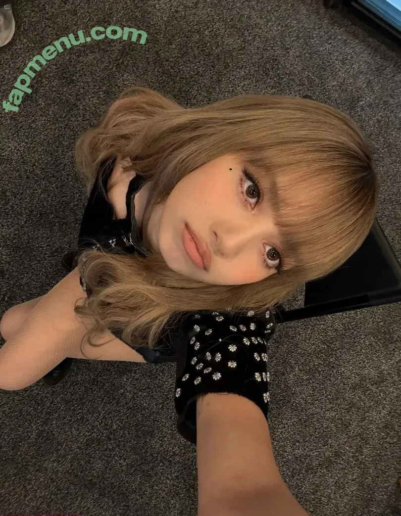 Lisa Blackpink nude photo #2589 (Lisa Blackpink)