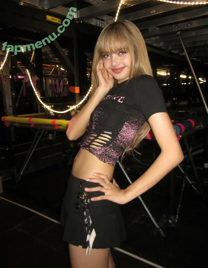 Lisa Blackpink nude photo #2628 (Lisa Blackpink)
