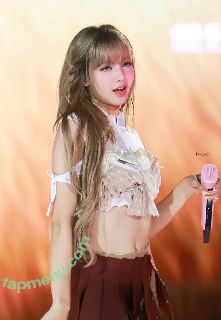 Lisa Blackpink nude photo #2644 (Lisa Blackpink)