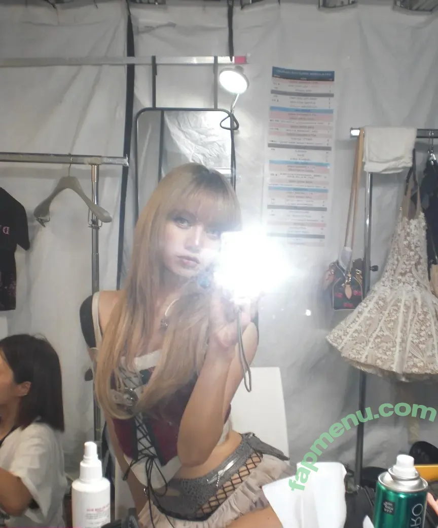 Lisa Blackpink nude photo #2661 (Lisa Blackpink)
