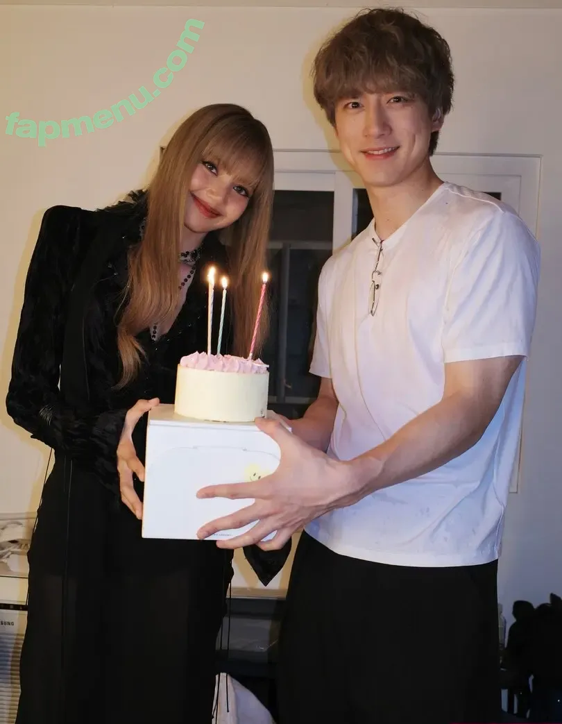 Lisa Blackpink nude photo #2690 (Lisa Blackpink)