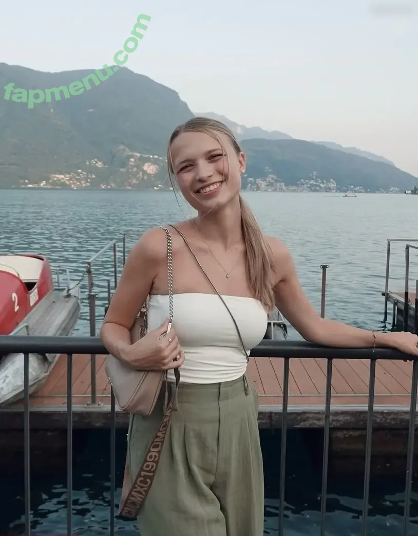 Lisa Küppers nude photo #0121 (lisa.küppers)