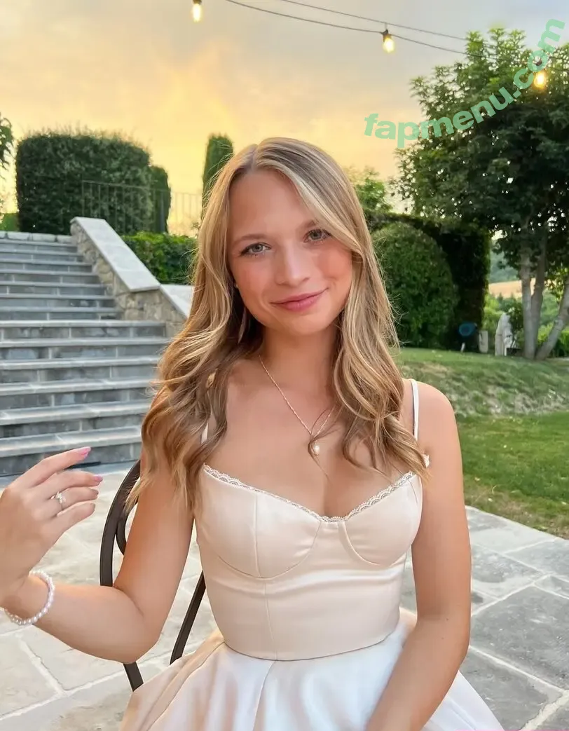 Lisa Küppers nude photo #0140 (lisa.küppers)
