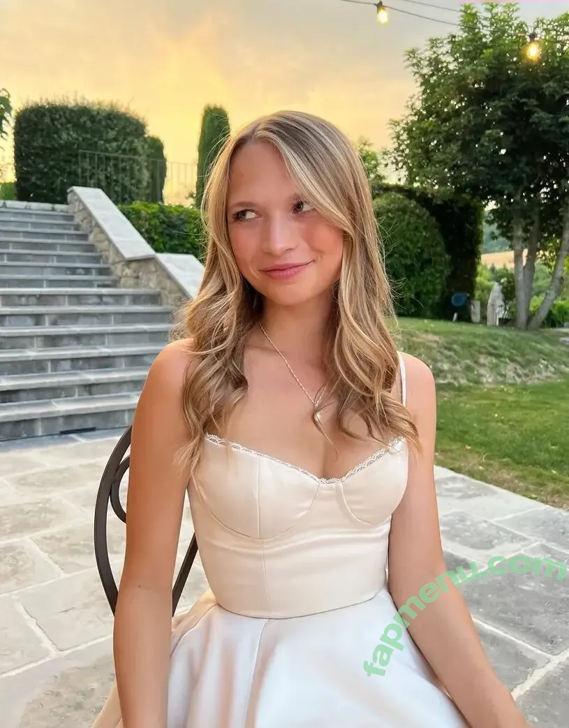 Lisa Küppers nude photo #0141 (lisa.küppers)