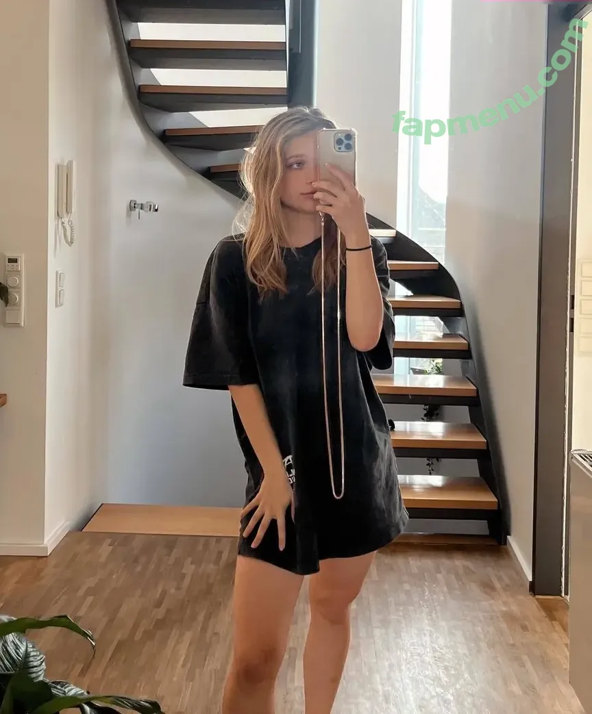 Lisa Küppers nude photo #0090 (lisakueppers)