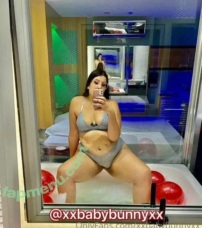 Lita JUGS nude photo #0010 (litajudge / litajugs)