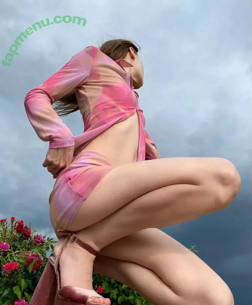 litlonn nude photo #0008 (Katya)