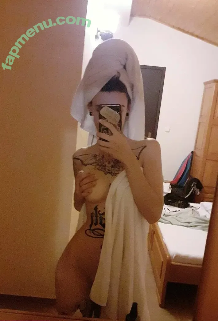 little___lilith nude photo #0012 (Little Lilith / lilith.of.hell)