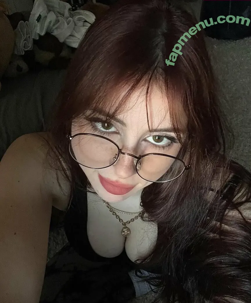Little Liv Bug nude photo #0002 (Little Liv Bug)