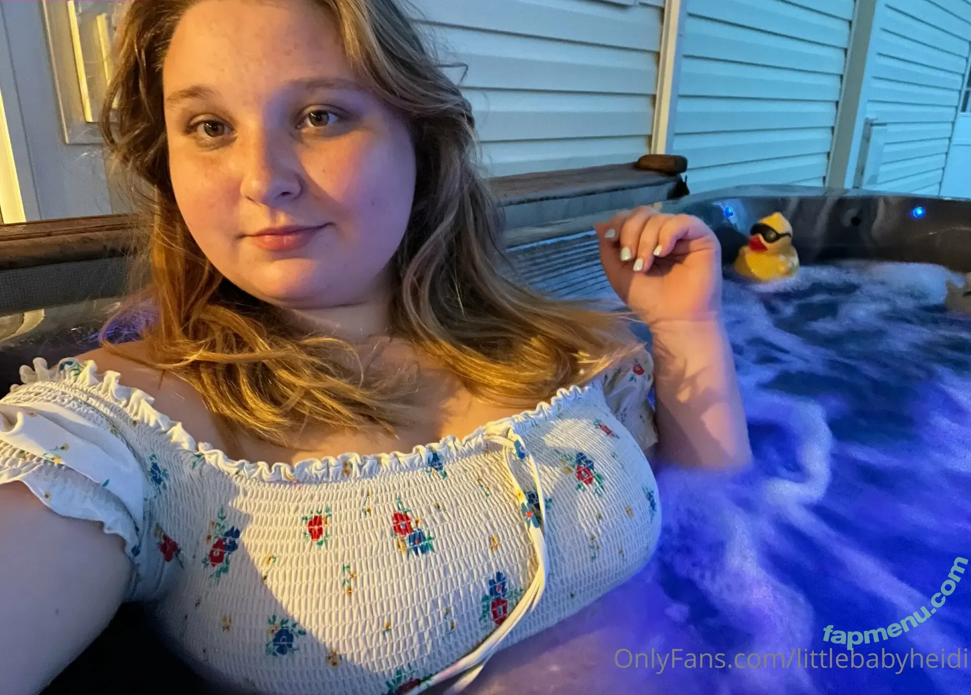 littlebabyheidi nude photo #0015 (lilredheidihood)