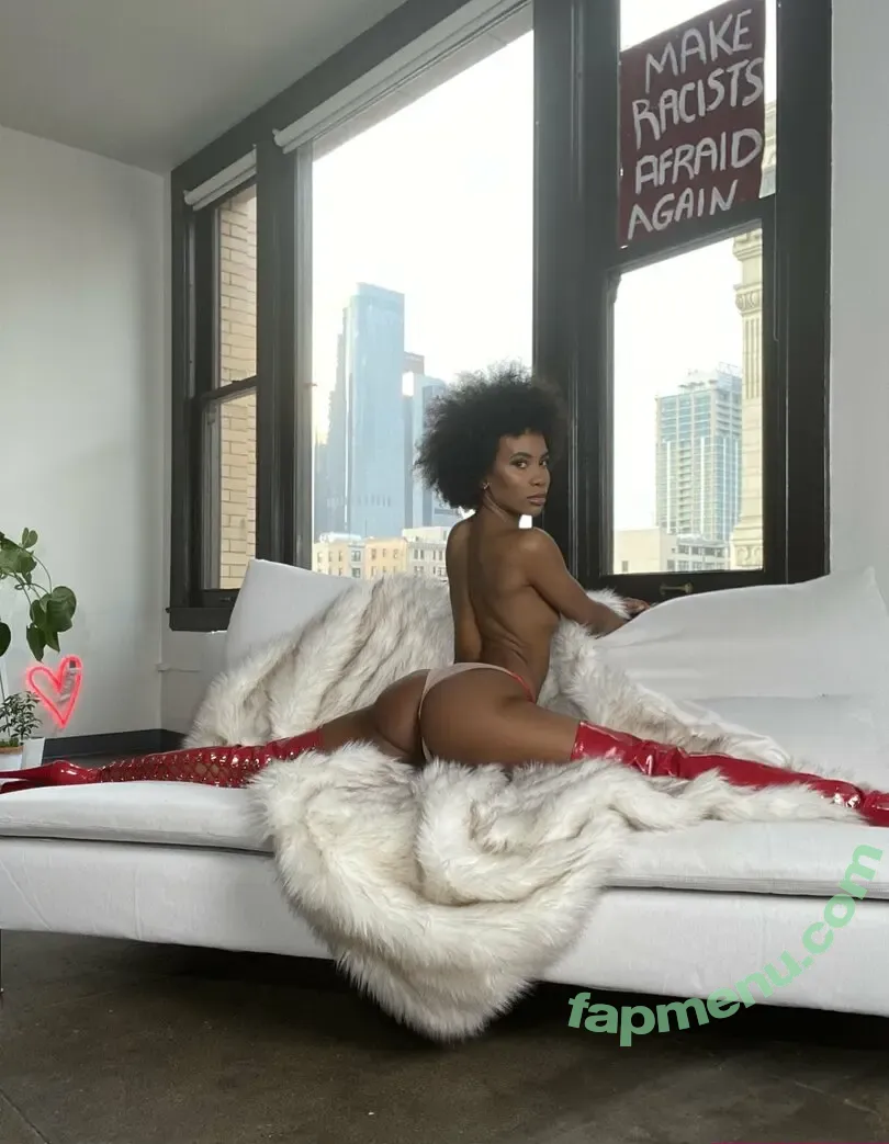 littledemi nude photo #0001 (littledemi_)
