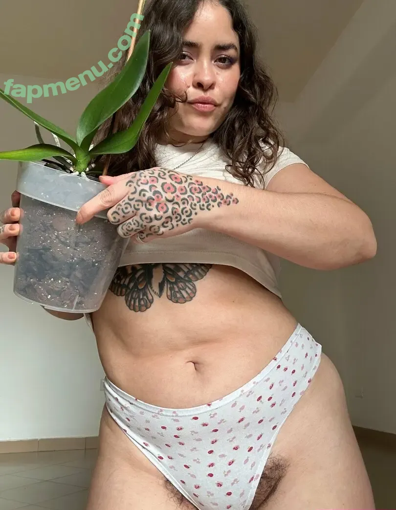 littlehairylola nude photo #0005 (littlehairylola)