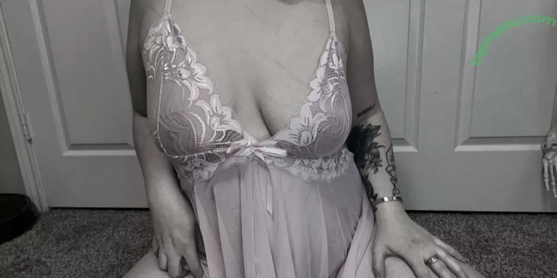 littlekittenn nude photo #0023 (littlekittenn)