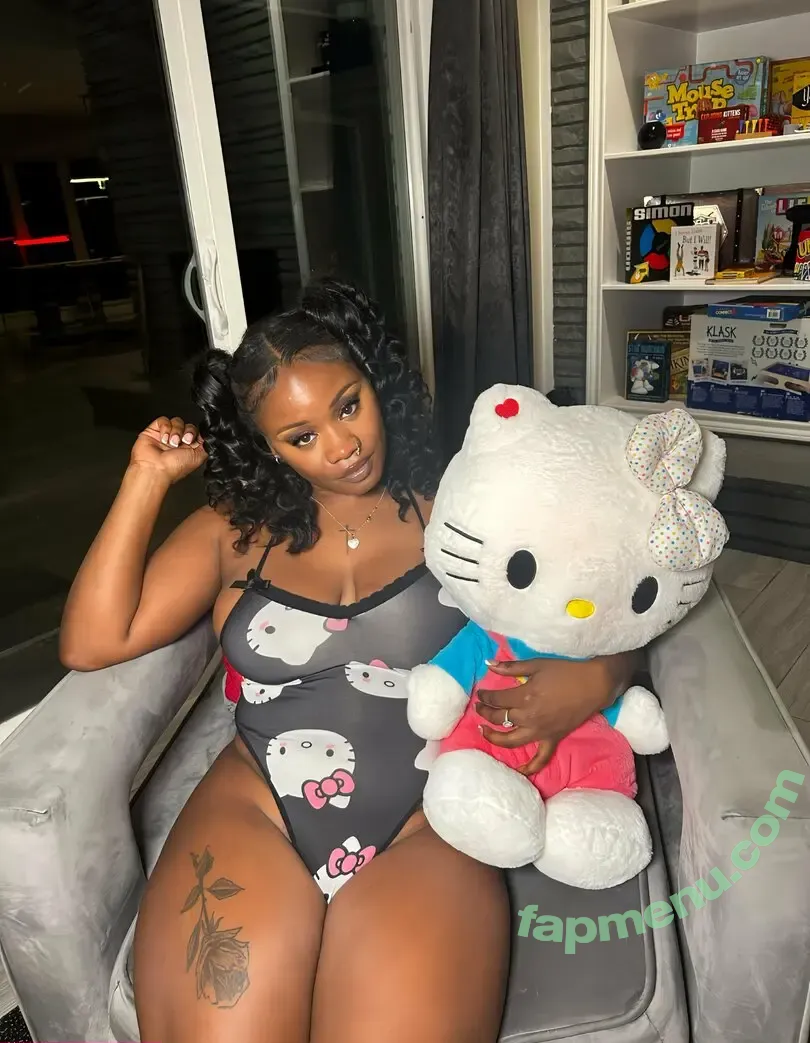 littlelaya nude photo #0052 (littlelaya.main)