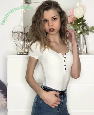  nude photo #0001