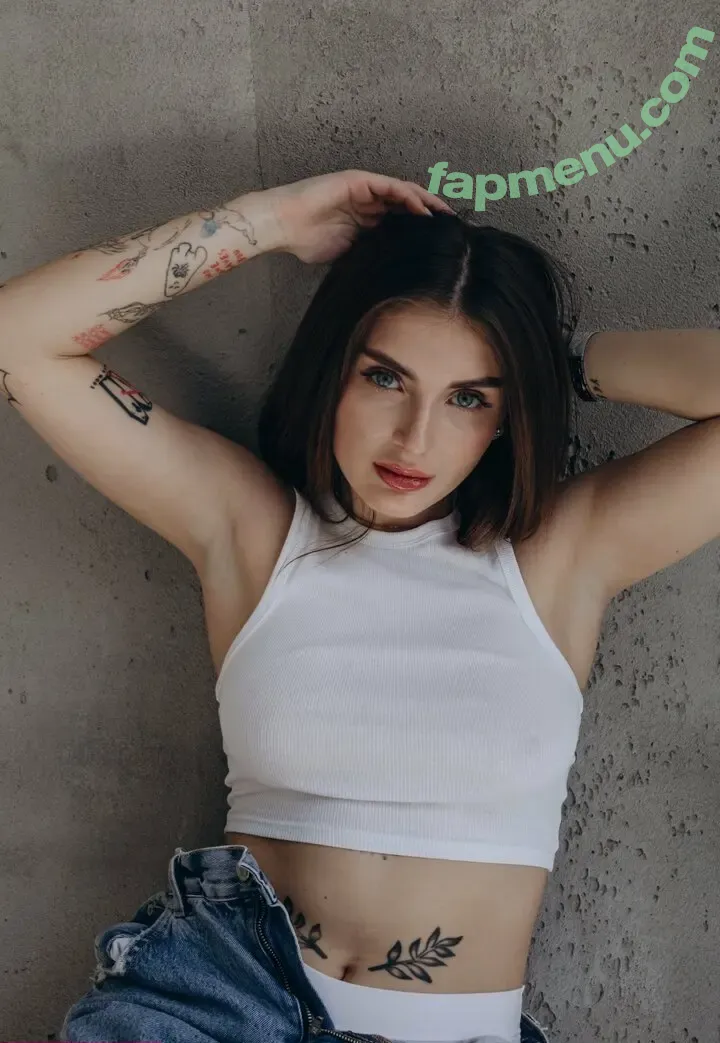 littlemolly_v nude photo #0017 (littlemolly71)
