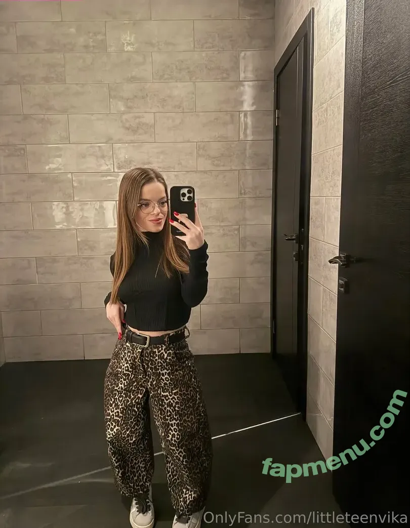 Littleteenvika nude photo #0096 (Eva_Ashhh / cutelittlenika)