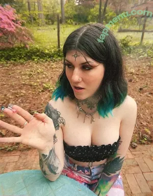  nude photo #0004