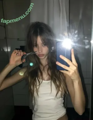  nude photo #0003