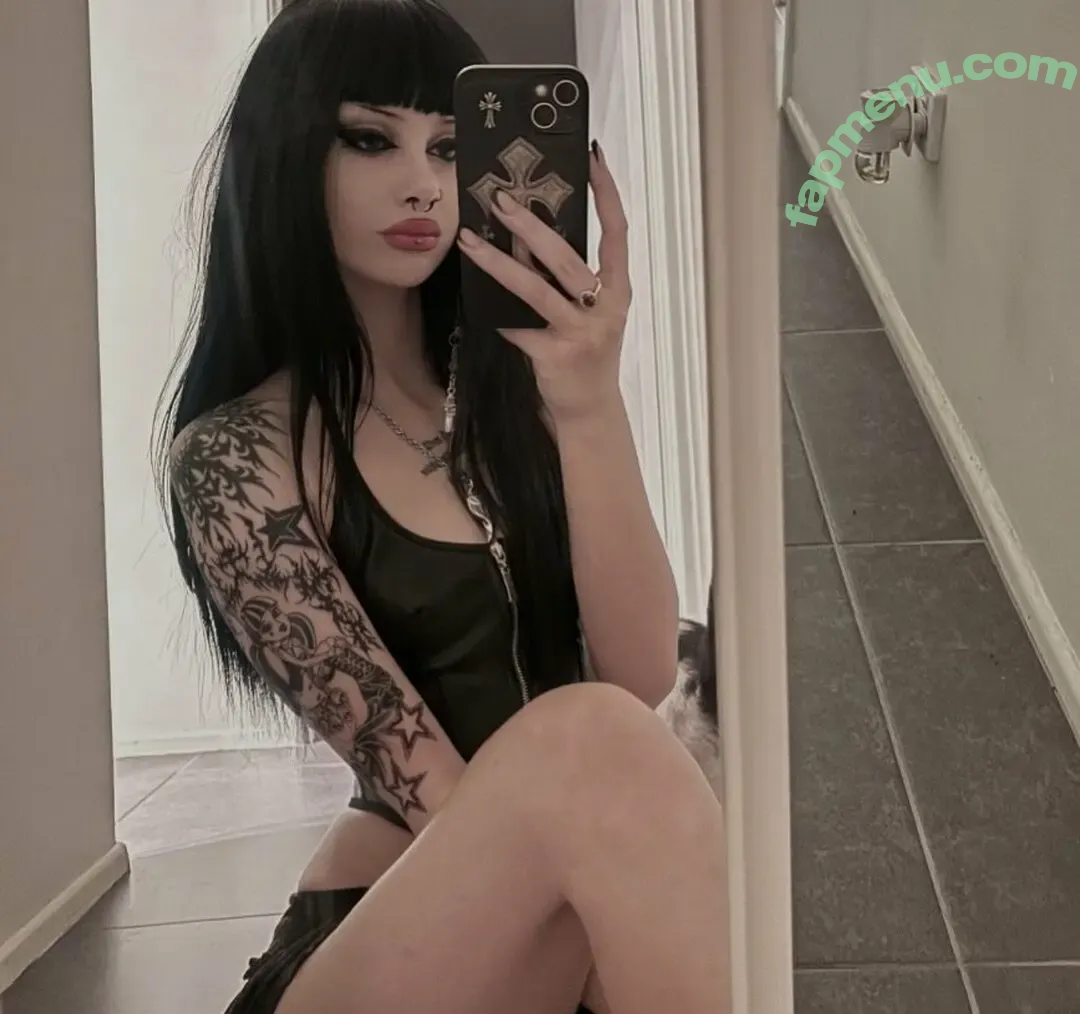 livindeadyaz nude photo #0020 (livindeadyaz)