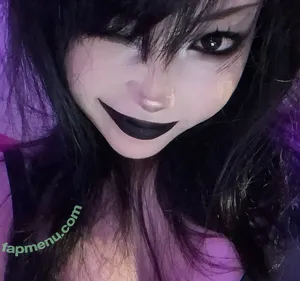 Livingdead_kev / kev / monstermama94 nude photo #0103