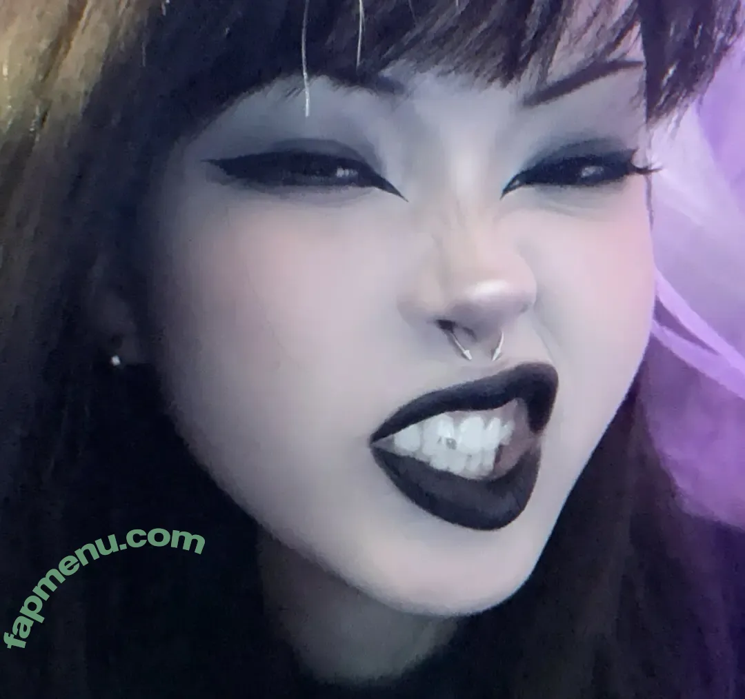 Livingdead_kev nude photo #0095 (kev / monstermama94)