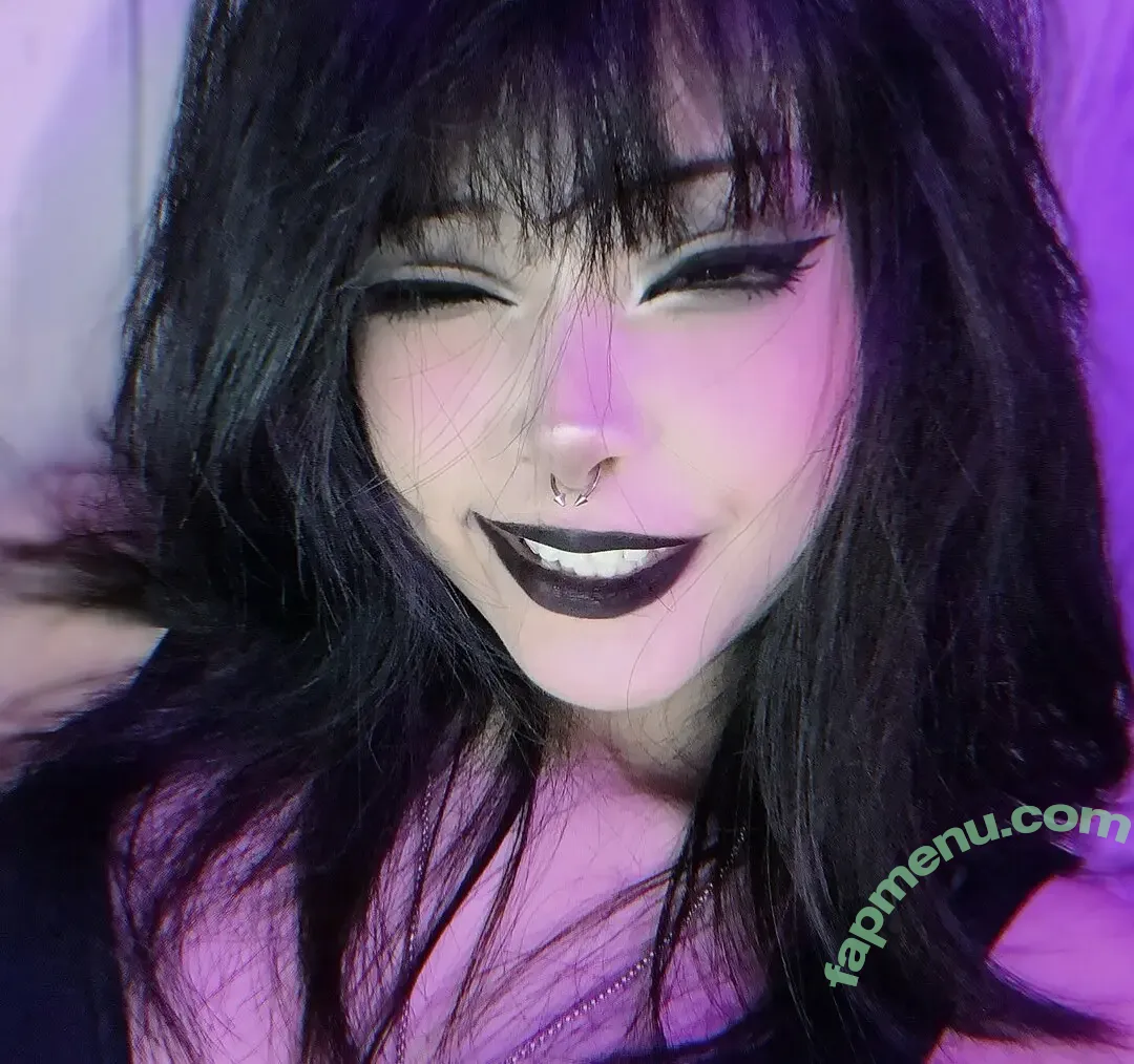 Livingdead_kev nude photo #0101 (kev / monstermama94)