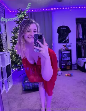 livinlikeleesha / livinlikeleia nude photo #0047