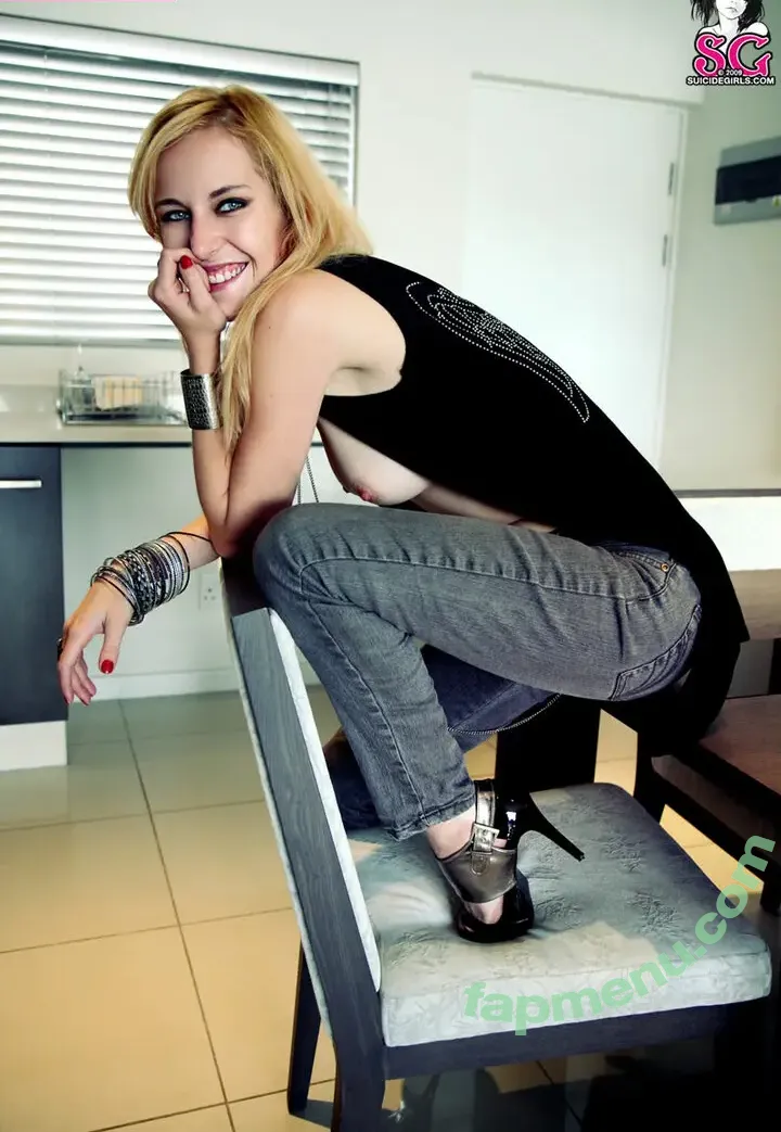 Livion nude photo #0018 (livionmusic)