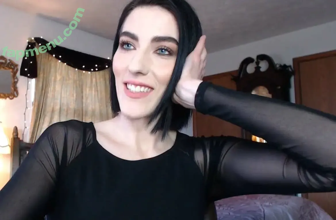 LivRoyale nude photo #0007 (liv_royale)