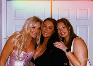 Livvy / livvydunne / livyalex nude photo #0001