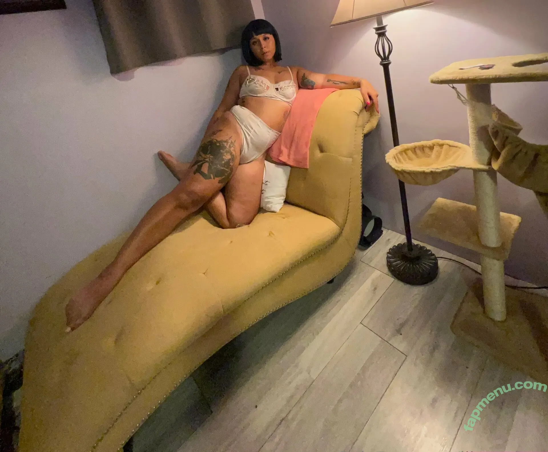 livxjem nude photo #0140 (treat.dao)