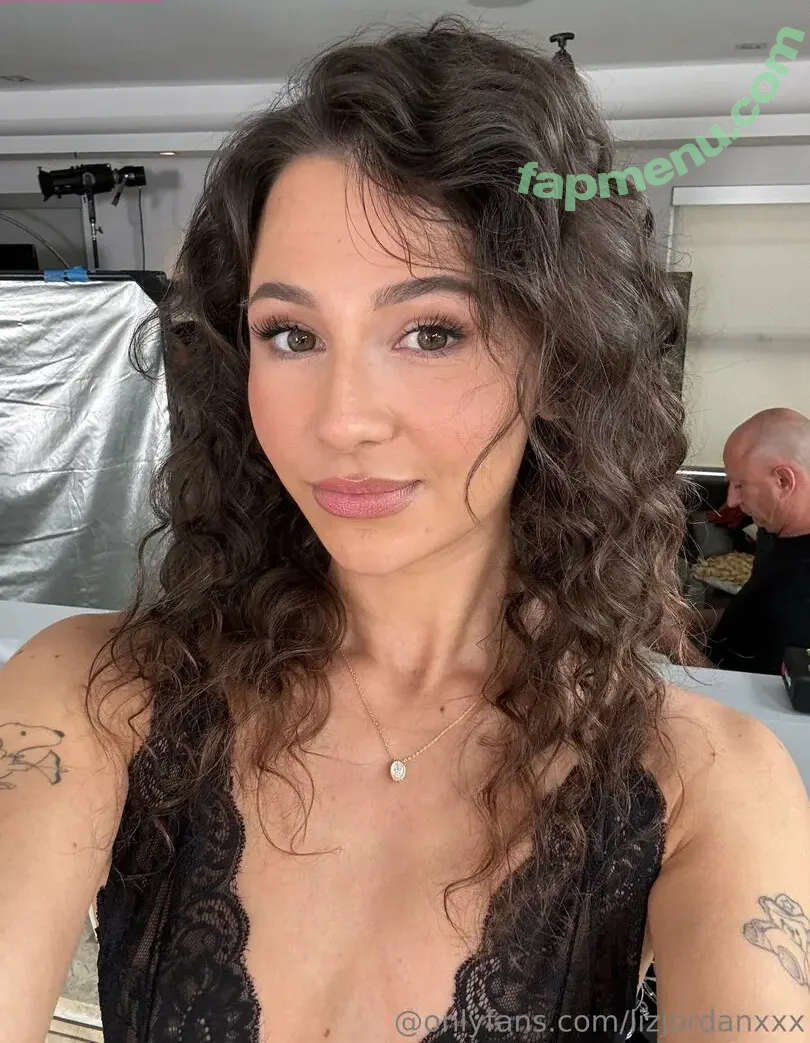 lizjordanxxx nude photo #0014 (lizjordanxxx)