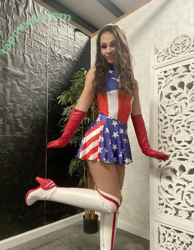 lizjordanxxx nude photo #0108 (lizjordanxxx)