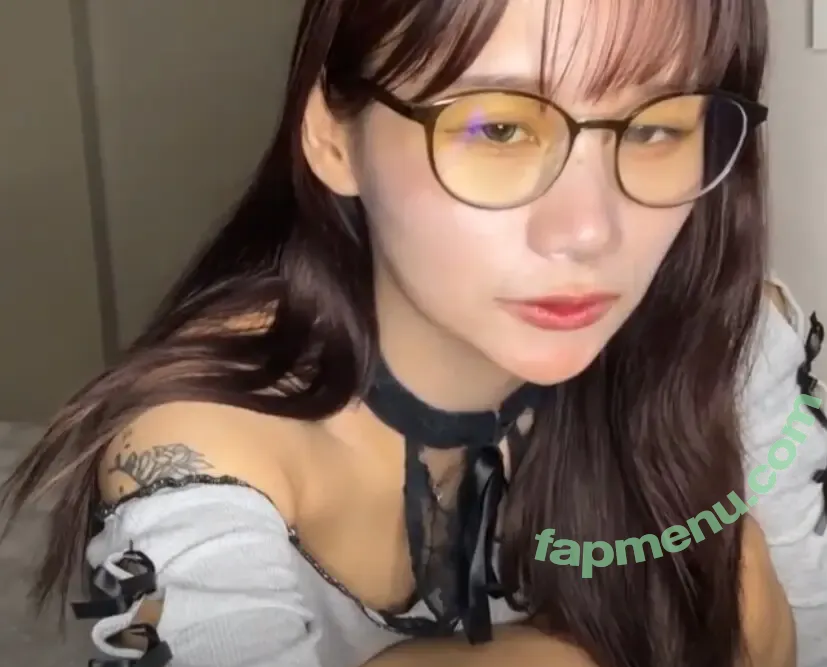 lizpechi nude photo #0011 (lizpechi)