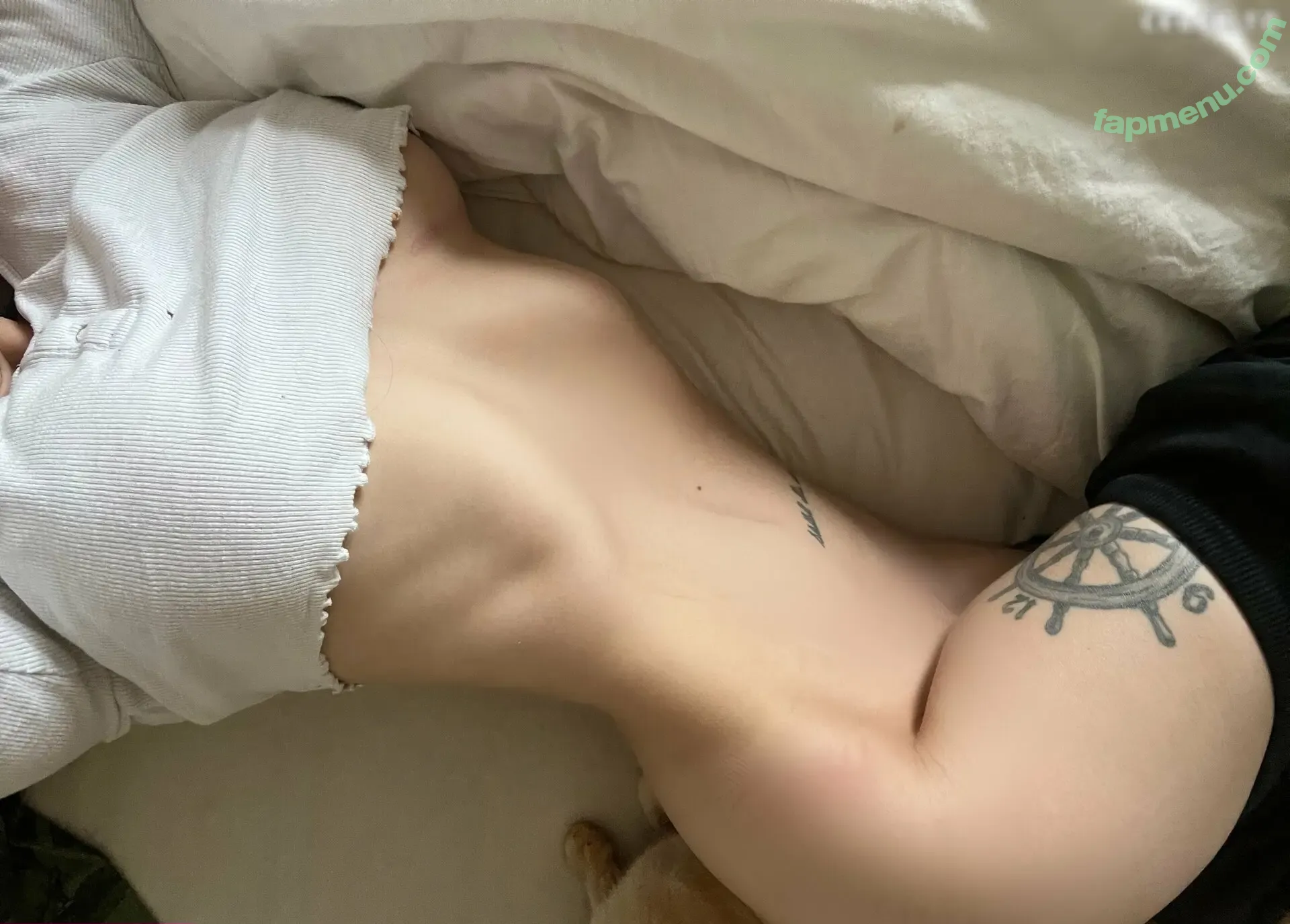 Lizyrubinspicy nude photo #0127 (lizzyrubin)