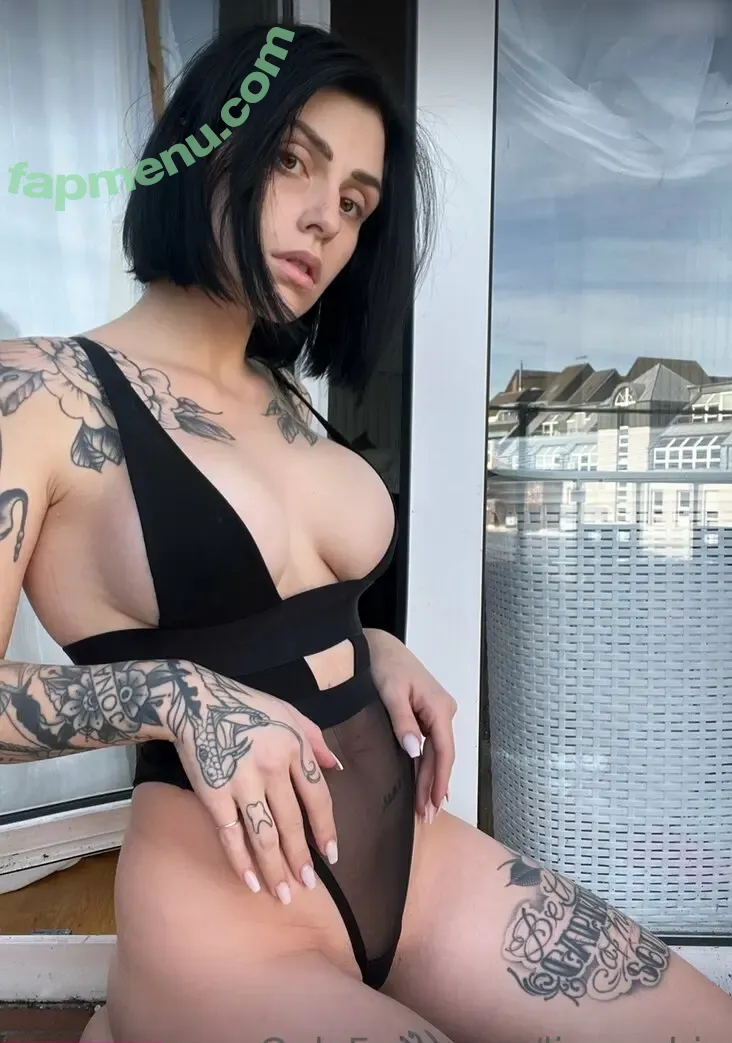 Lizyrubinspicy nude photo #0175 (lizzyrubin)