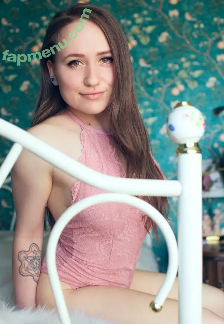 lizzielovevip nude photo #0041 (itslizzielovexo)