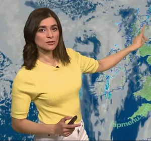 Local TV Presenters / Weather Girls / thelauraschweizer nude photo #0584