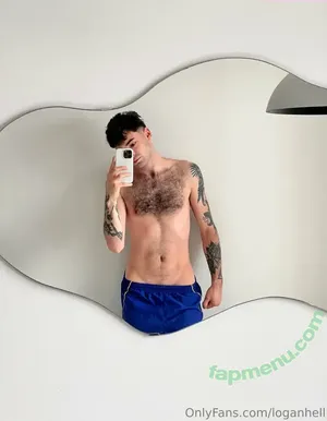 loganhell / logan.hellof nude photo #0007