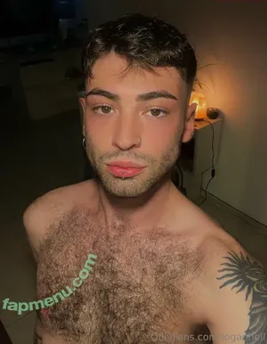 loganhell / logan.hellof nude photo #0014