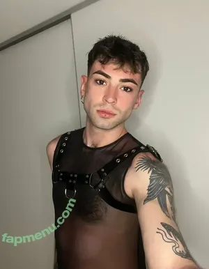 loganhell / logan.hellof nude photo #0022