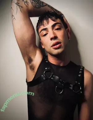 loganhell / logan.hellof nude photo #0024