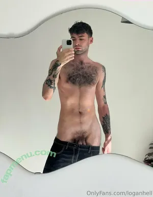 loganhell / logan.hellof nude photo #0025