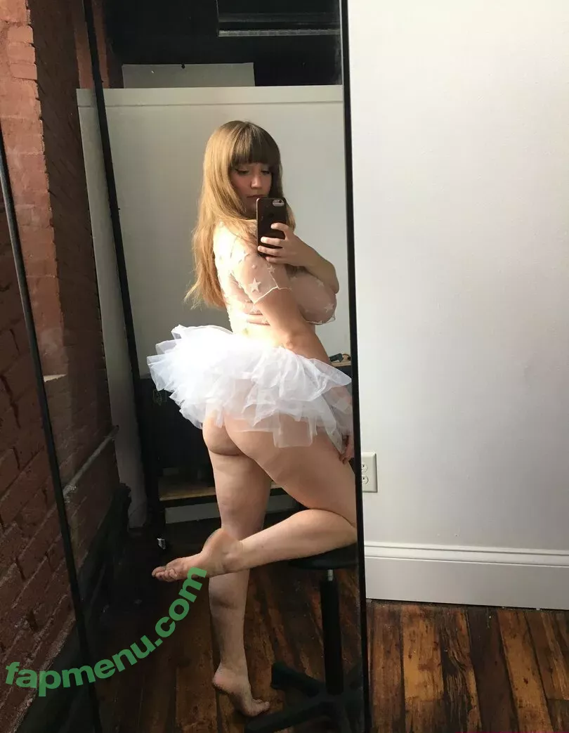 loisplz nude photo #0188 (lomeinnoodles19)