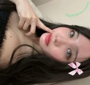 Lolaaasaur / animewifey__ / louprival nude photo #0002
