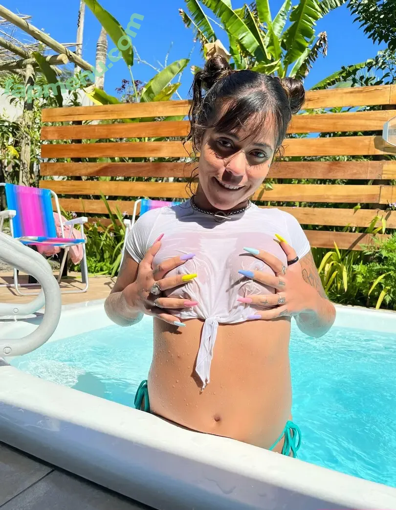 Lolah Vibe nude photo #0003 (lolahvibe_)